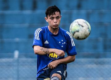 Victor Alex e Lucas Pessoa agora integram sub-17 do Galo