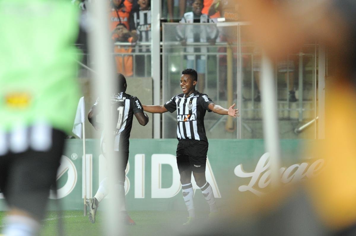Fotos de Atltico x Bahia, no Independncia, pela 35 rodada do Campeonato Brasileiro (Alexandre Guzanshe/EM D.A Press)