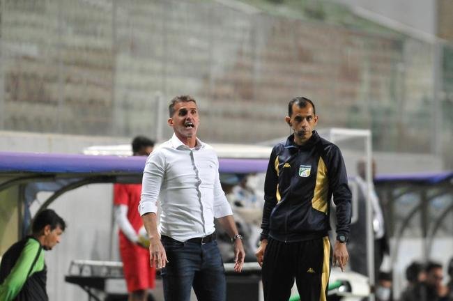 Fotos do jogo entre Amrica e Fluminense, no Independncia, em Belo Horizonte, pela 12 rodada do Campeonato Brasileiro