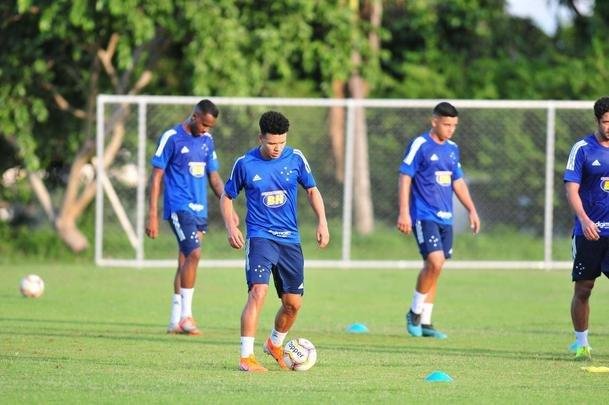 Fotos da reapresentao do Cruzeiro na Toca da Raposa II