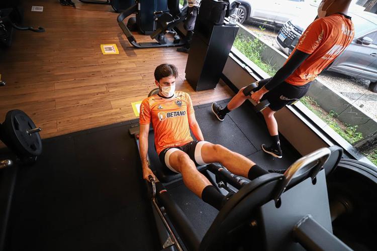 Atltico treina em Feira de Santana aps classificao