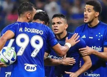 Jogadores se desentenderam na derrota da última quarta-feira, para o Fluminense. 