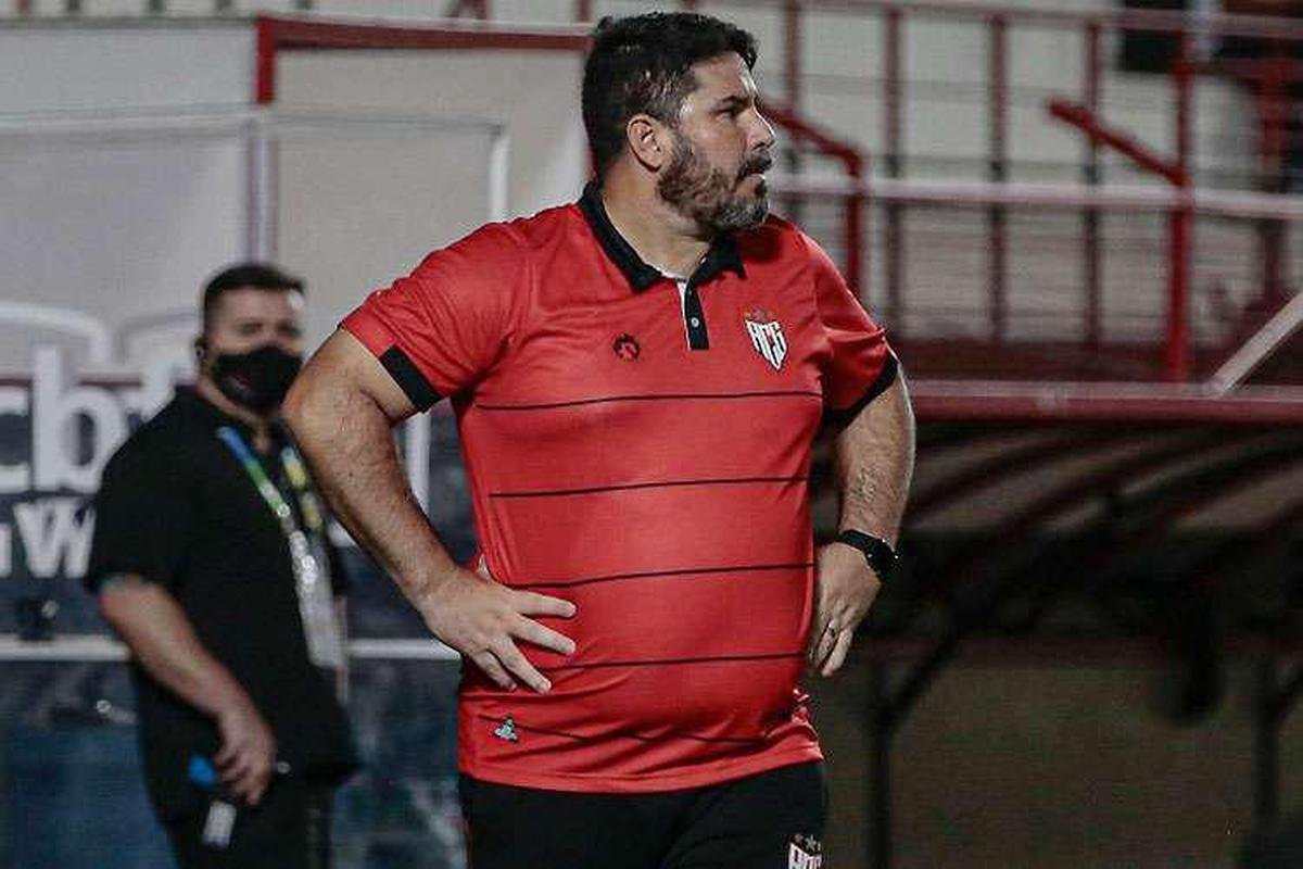 Eduardo Barroca: foi demitido do Atltico-GO em setembro de 2021
