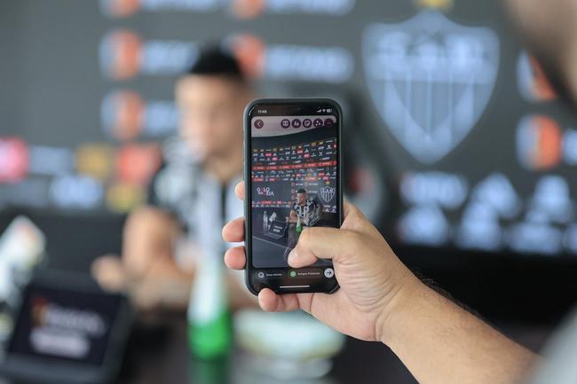 Paulinho foi oficialmente apresentado na Cidade do Galo nesta sexta-feira (16/12).