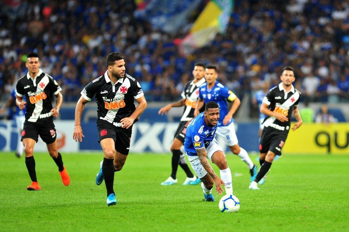 Cruzeiro e Vasco se enfrentaram no Mineiro, pela 17 rodada do Campeonato Brasileiro