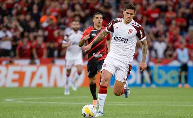 Flamengo e Athletico-PR empataram por 0 a 0 no jogo de ida, no Maracan