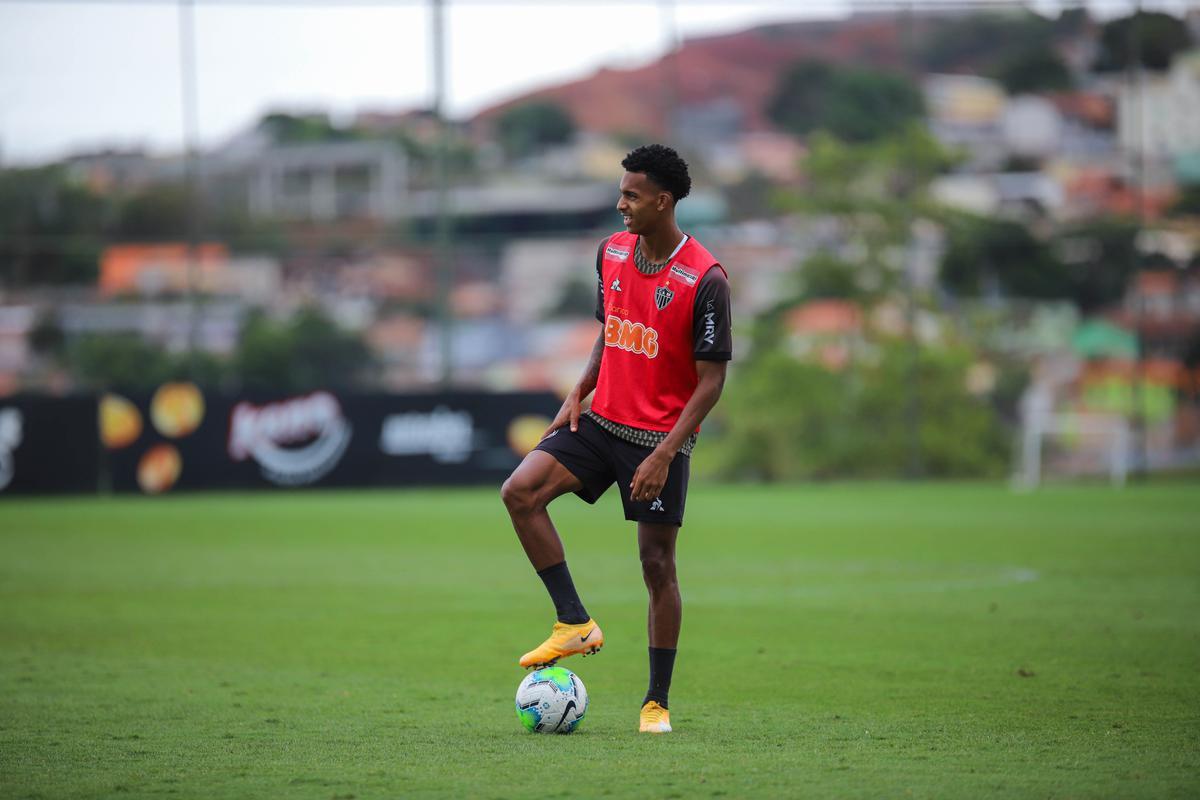 DYLAN BORRERO - Promessa do Santa Fe, meia foi contratado por R$ 4,5 milhões.
