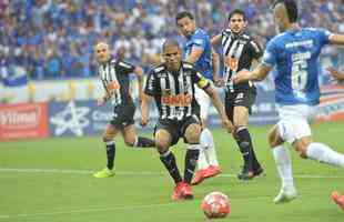 Fotos do primeiro clssico da final do Mineiro, entre Cruzeiro e Atltico, no Mineiro