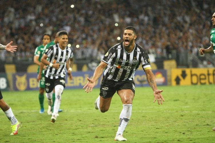 Festa de Hulk com os dois marcados sobre o Juventude no Mineiro