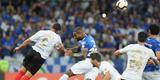 Fotos do jogos entre Cruzeiro e Deportivo Lara no Mineiro