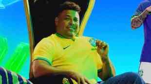 Sócio majoritário da SAF do Cruzeiro vestiu a camisa que será utilizada pela Seleção Brasileira na Copa do Mundo de 2022, no Qatar