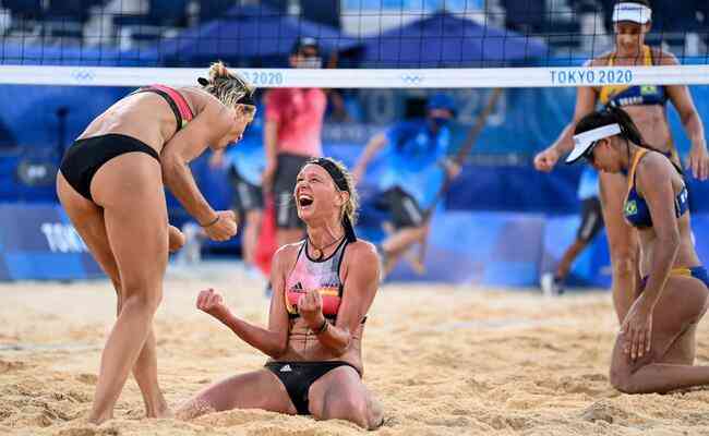 No tie break, Ágatha e Duda são eliminadas nas oitavas do vôlei de praia -  Folha PE