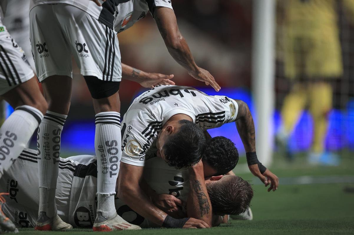 Atltico-GO x Atltico: veja fotos do jogo pelo Brasileiro