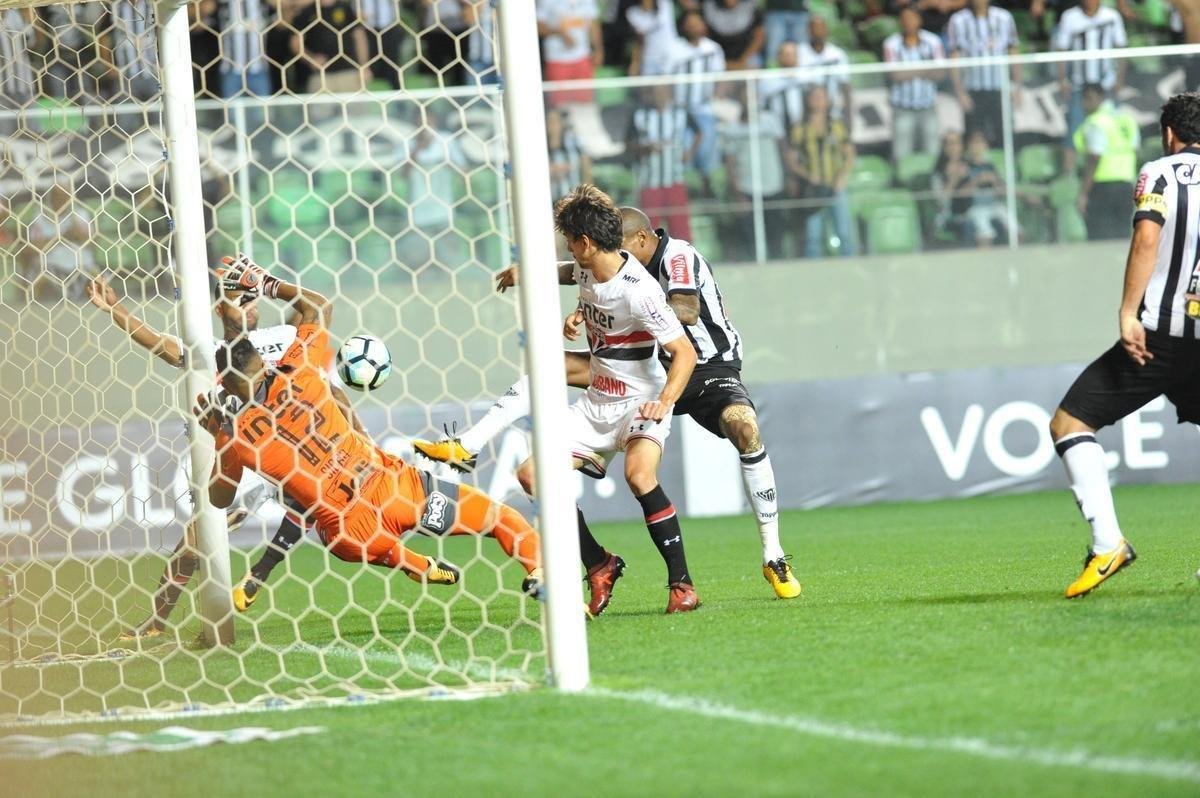 Atltico e So Paulo fizeram duelo no Independncia, pela 27 rodada do Campeonato Brasileiro