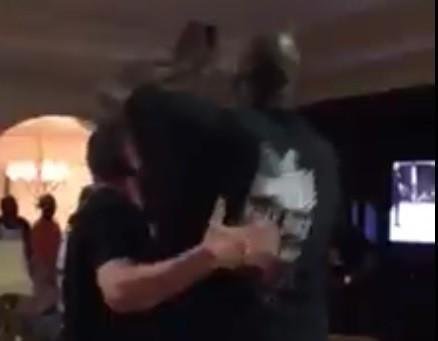 Shaquille O'Neal também gravou um vídeo comemorando a derrota de McGregor aos gritos de 'Nate'