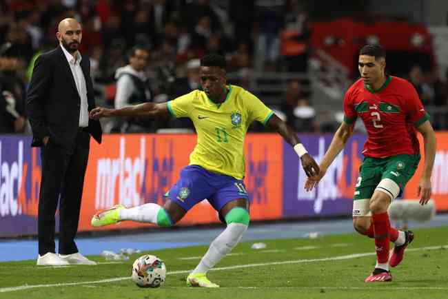 Brasil leva gol no fim do jogo e perde para o Marrocos em primeiro amistoso  após Copa do Mundo