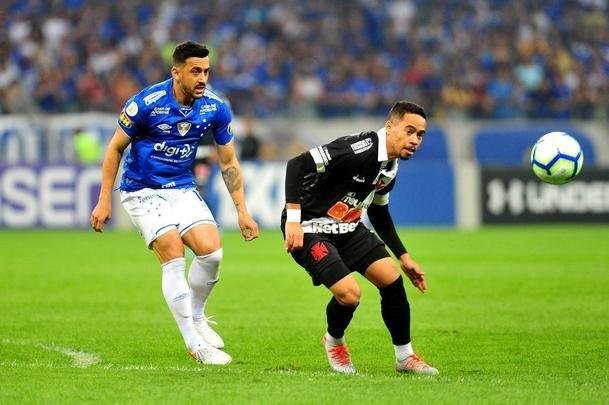 Cruzeiro e Vasco se enfrentaram no Mineiro, pela 17 rodada do Campeonato Brasileiro