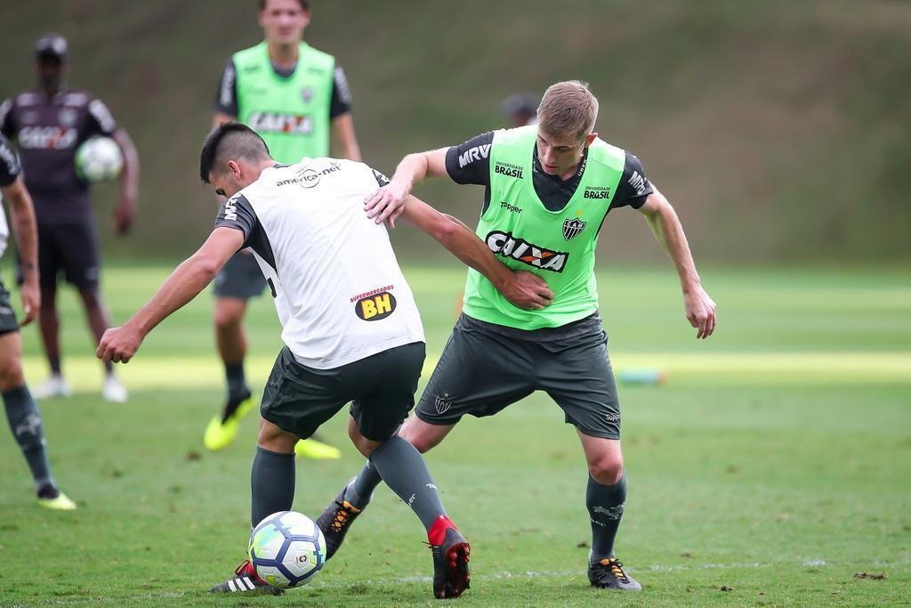 Fotos do ltimo treino comandado por Thiago Larghi no Atltico
