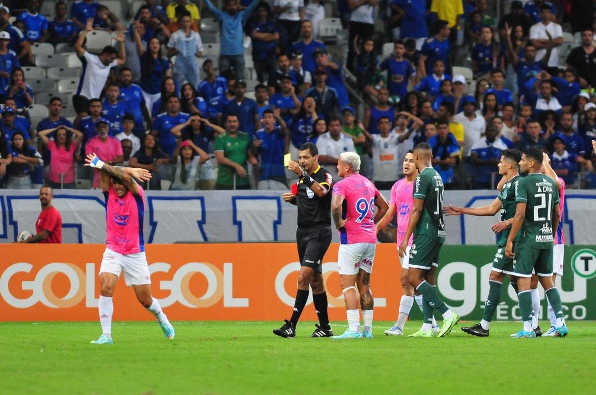 Fotos do jogo entre Cruzeiro e Guarani