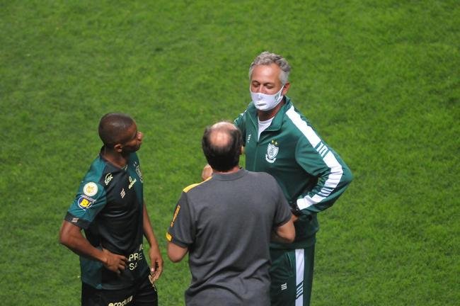 Fotos do jogo entre Amrica e Cricima, no Independncia, em Belo Horizonte, pela terceira fase da Copa do Brasil.