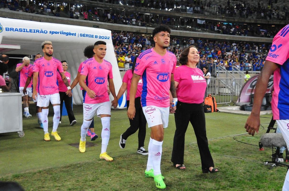 Em reencontro com a torcida aps o ttulo da Srie B, Cruzeiro enfrentou o Ituano no Mineiro, em Belo Horizonte, pela 33 rodada. Veja as melhores imagens!