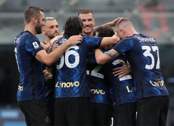 Atual campeã inicia competição com vitória por 4 a 0, em casa