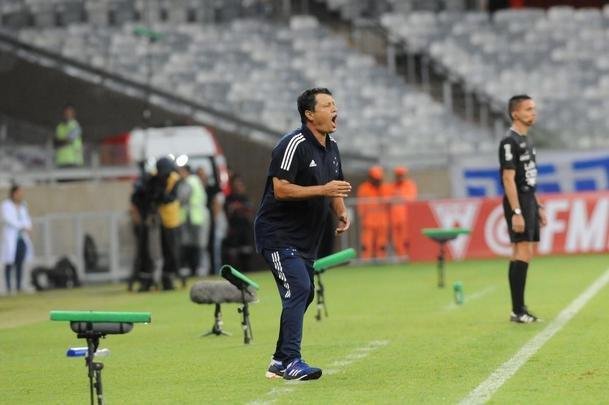 No Mineiro, Cruzeiro vence Uberlndia pela stima rodada do Campeonato Mineiro 