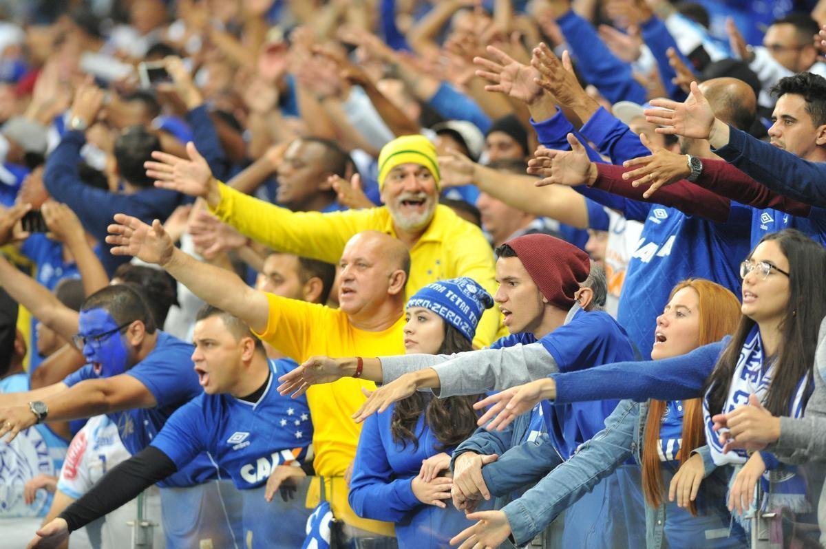 Torcida do Cruzeiro no duelo desta tera, no Mineiro, contra o Racing, pela Libertadores