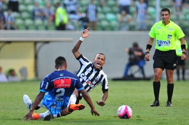 Duelo entre Atltico e URT vale pelas quartas de final do Campeonato Mineiro