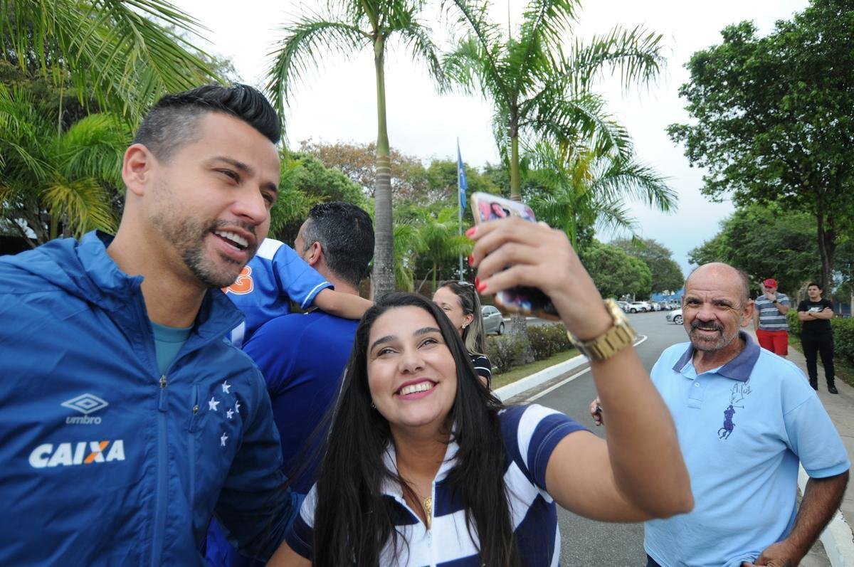 Toca da Raposa II teve sexta-feira descontrada por conta da volta de Ded  Seleo