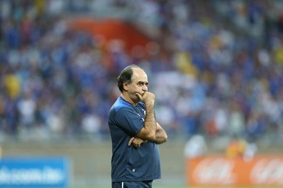 Imagens do jogo entre Cruzeiro e Santos, no Mineiro, pela 13 rodada da Srie A