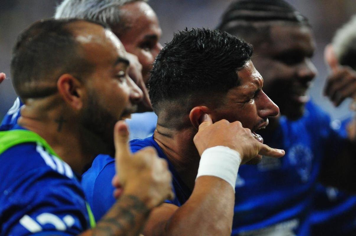 Cruzeiro 3 x 2 CSA: veja fotos do jogo da taa