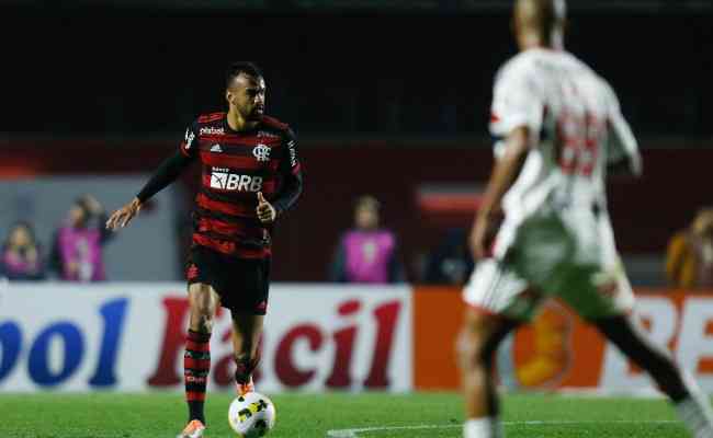 Fabrcio Bruno ressalta fora do Flamengo e convoca torcida para jogo contra o Corinthians
