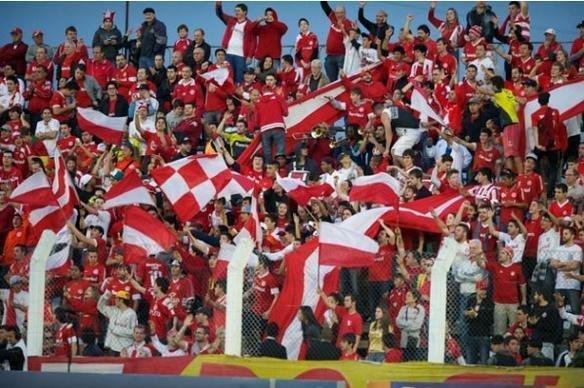 Galeria de imagens da partida entre Internacional e Cruzeiro em Novo Hamburgo-RS