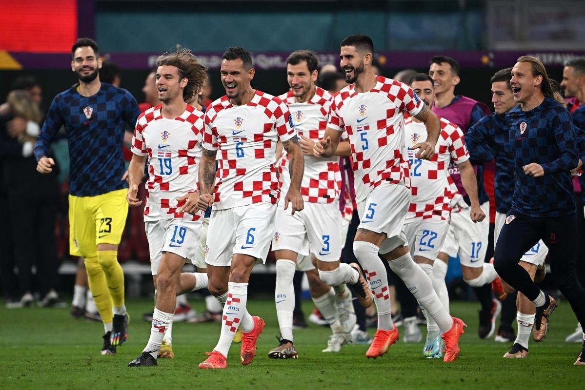Festa e premiao dos jogadores da Crocia pela conquista do terceiro lugar na Copa do Mundo de 2022, no Catar. Time croata venceu o Marrocos por 2 a 1 neste sbado (17), no Estdio Internacional Khalifa, em Doha