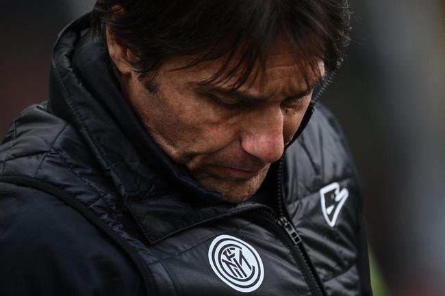 11. Antonio Conte - Internazionale (tamb�m treinou Siena-ITA, Juventus, Chelsea e a sele��o italiana na d�cada)