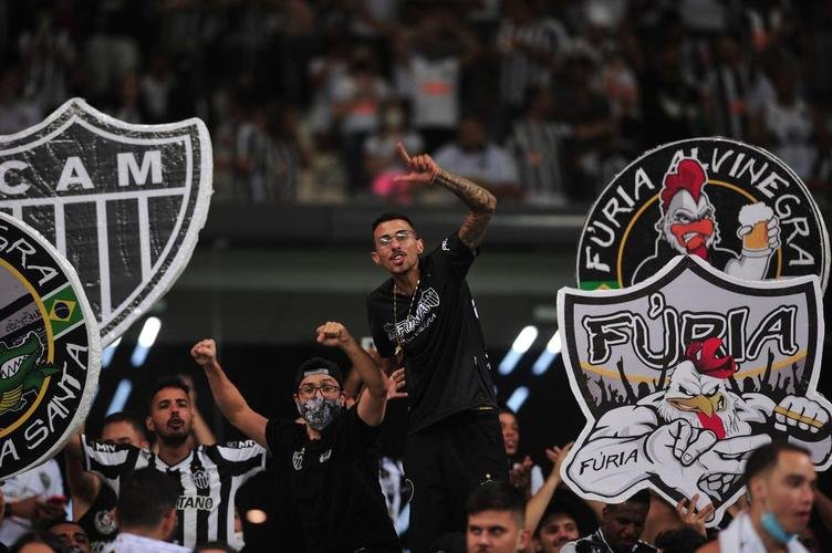 Fotos da torcida do Atltico no pr-jogo contra o Palmeiras no Mineiro