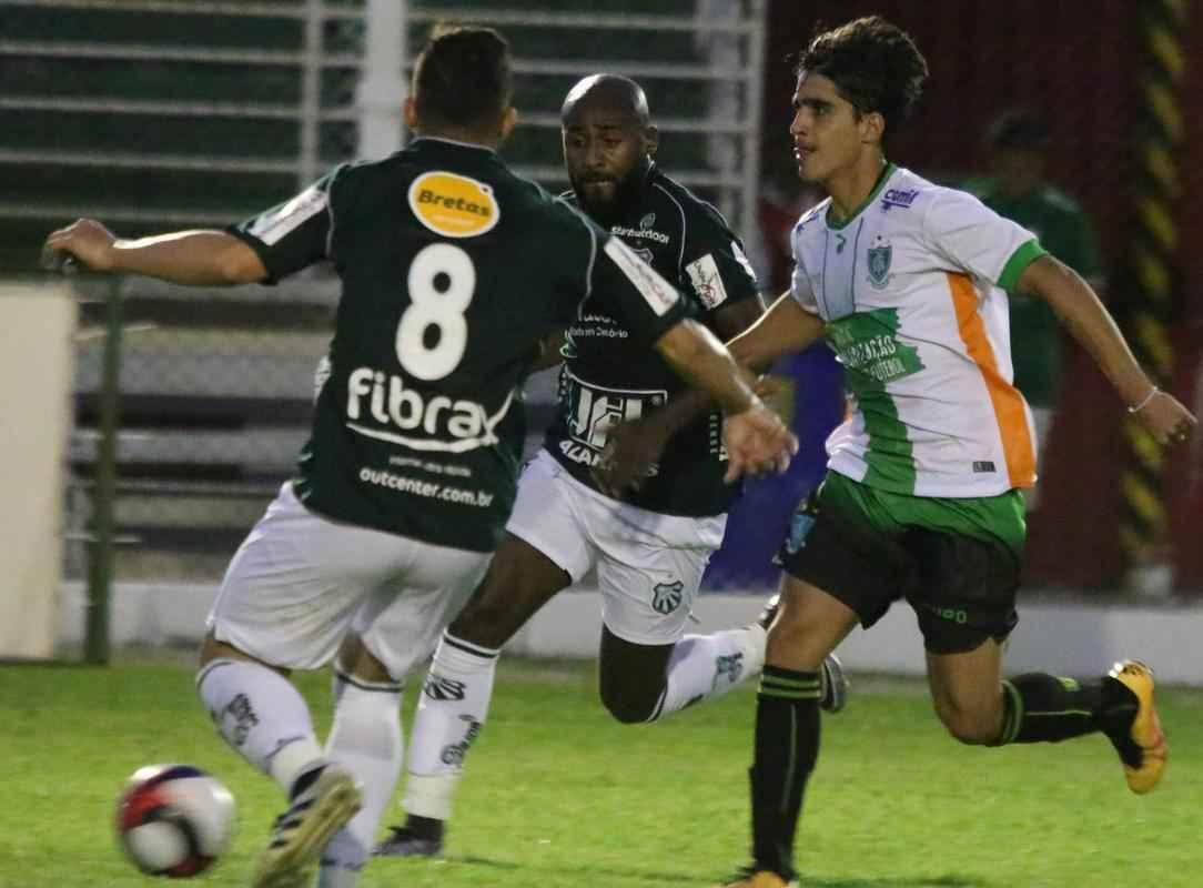Fotos de Caldense x Amrica, jogo disputado em Poos de Caldas, pela terceira rodada do Campeonato Mineiro