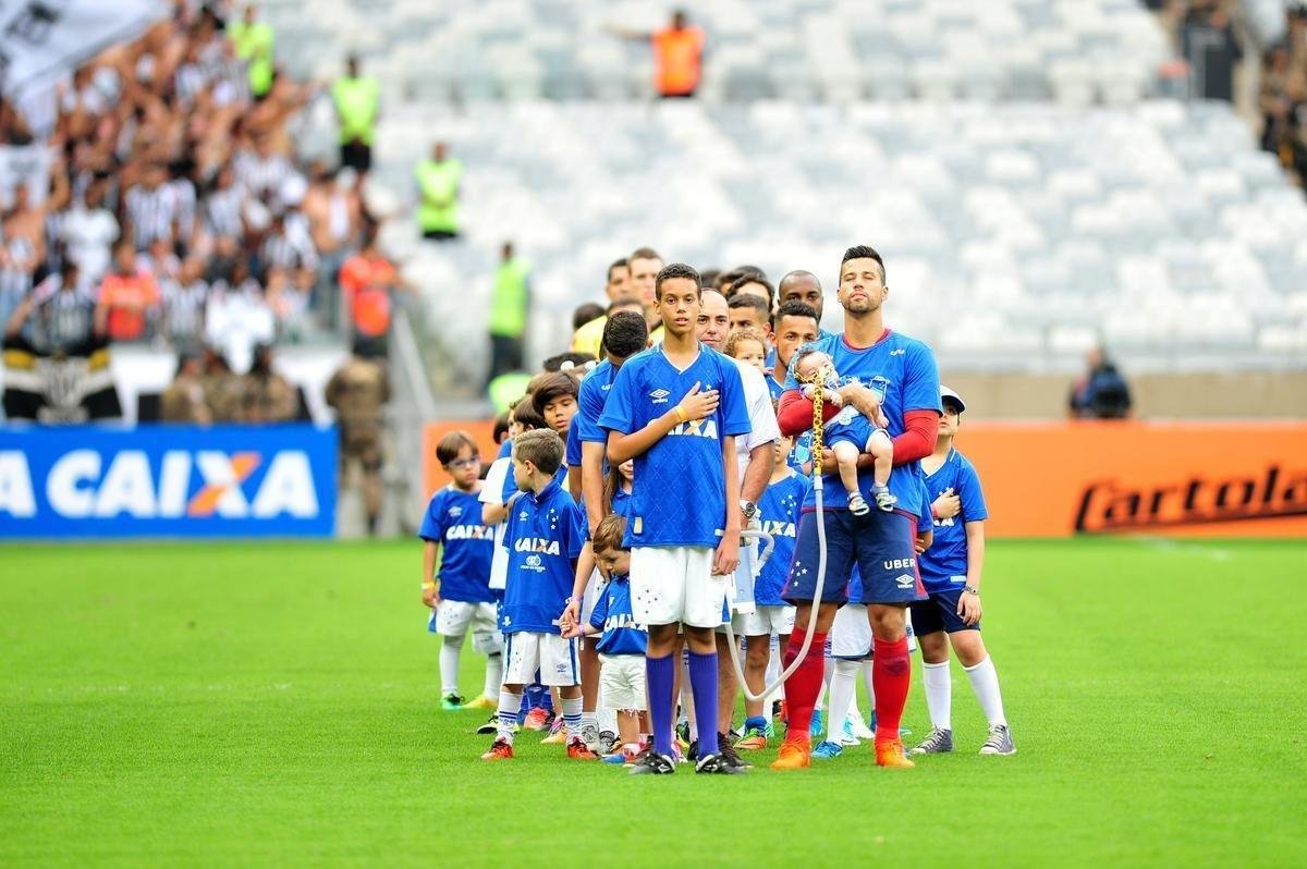 Imagens do clssico entre Cruzeiro e Atltico, pela 30 rodada da Srie A, no Mineiro