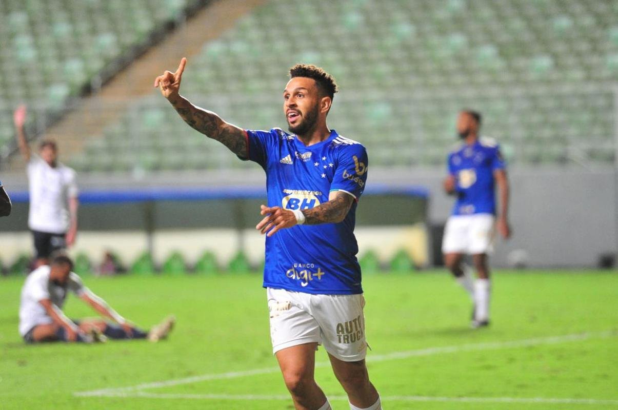 Fotos do jogo entre Cruzeiro e Remo, no Independncia, em BH, pela 32 rodada da Srie B do Brasileiro