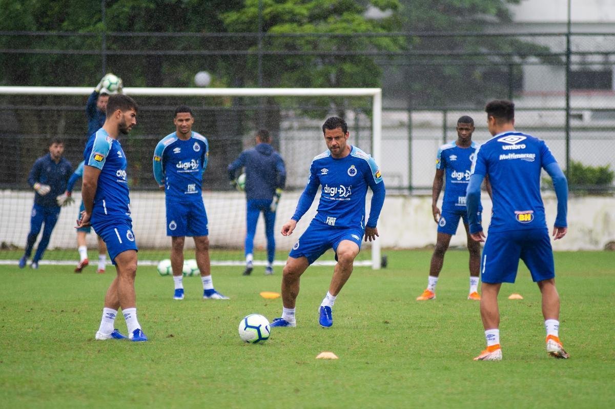 Imagens do treinamento do Cruzeiro no Rio de Janeiro