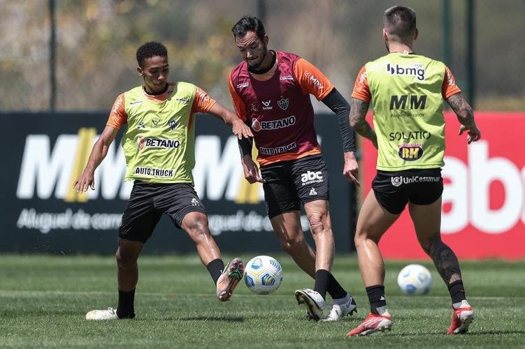 Jogadores se preparam para decises no Campeonato Brasileiro, Copa do Brasil e Libertadores 