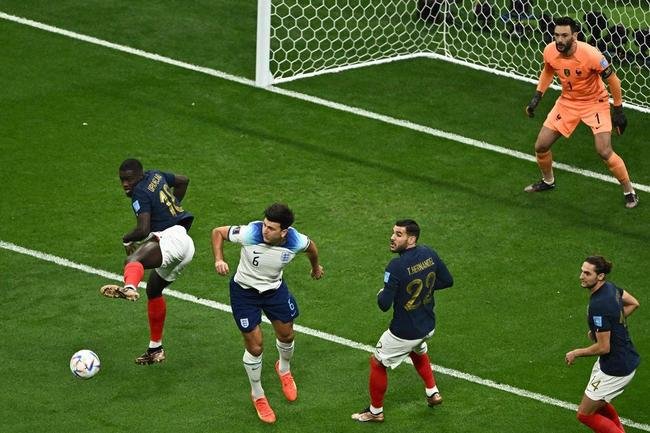 Fotos do duelo entre Inglaterra e Frana, pelas quartas de final da Copa do Mundo, no estdio Al Bayt, em Al Khor