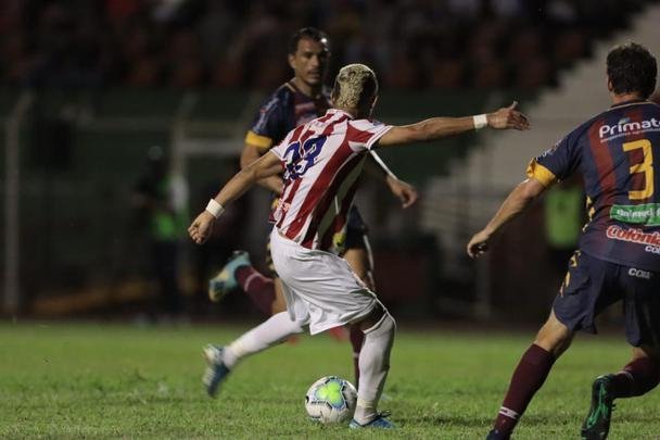 Timbu venceu a equipe paranaense fora de casa com gols de Jean Carlos e Matheus Carvalho