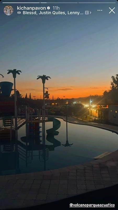 Pavn em parque aqutico na Argentina.