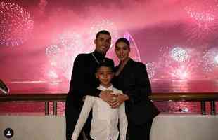 Em Dubai, Cristiano Ronaldo passou o rveillon com a namorada e o filho