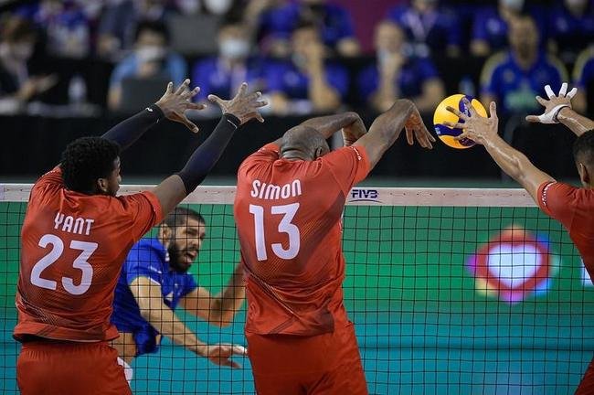 Fotos da final do Mundial de Vlei Masculino, entre Cruzeiro e Civitanova-ITA, no Ginsio Divino Braga, em Betim