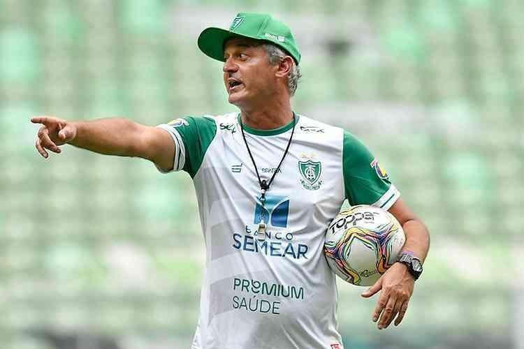 Amrica - 2 lugar, com 43 pontos: 4 jogos de invencibilidade (2 vitrias e 2 empates - 8 pontos)