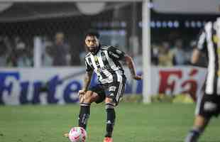 Fotos do jogo entre Santos e Atltico na Vila Belmiro, em Santos, pela 30 rodada do Campeonato Brasileiro