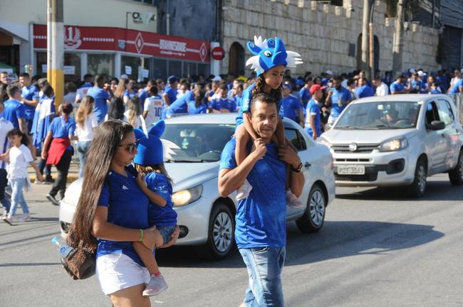 Chegada da torcida do Cruzeiro ao Mineiro para o jogo contra a Ponte Preta pela 13 rodada da Srie B do Campeonato Brasileiro. Estdio voltou a receber grande pblico